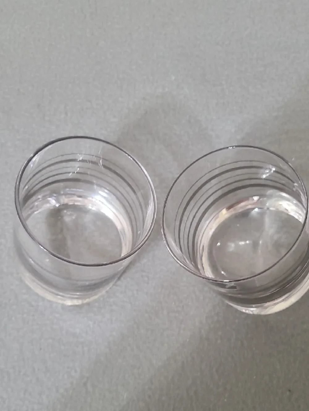 2 Tilted Whiskey Glasses‎ Bourbon Clear Glass Tumblers Barware Silver Stripes